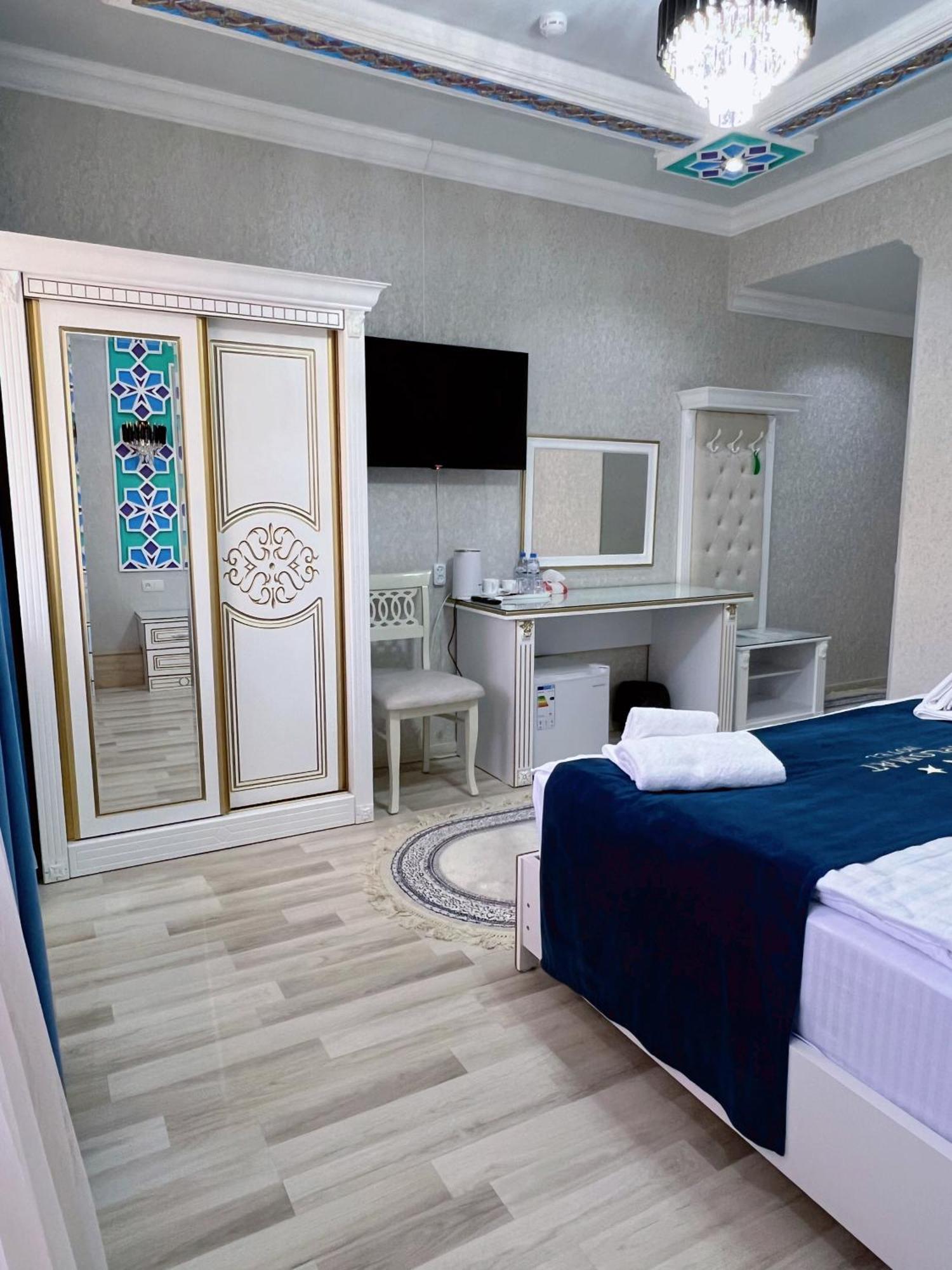 Diplomat Premium 호텔 사마르칸트 외부 사진