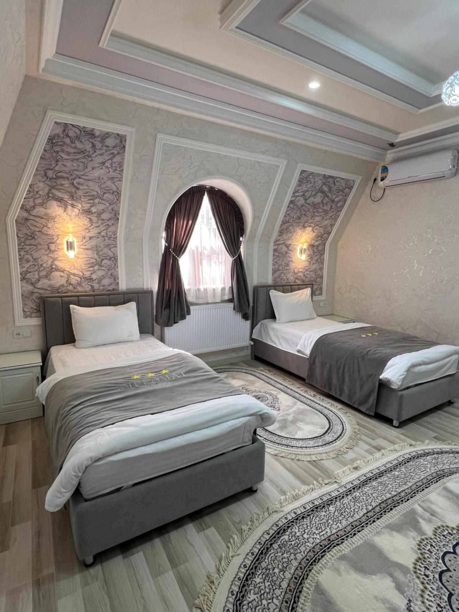 Diplomat Premium 호텔 사마르칸트 외부 사진